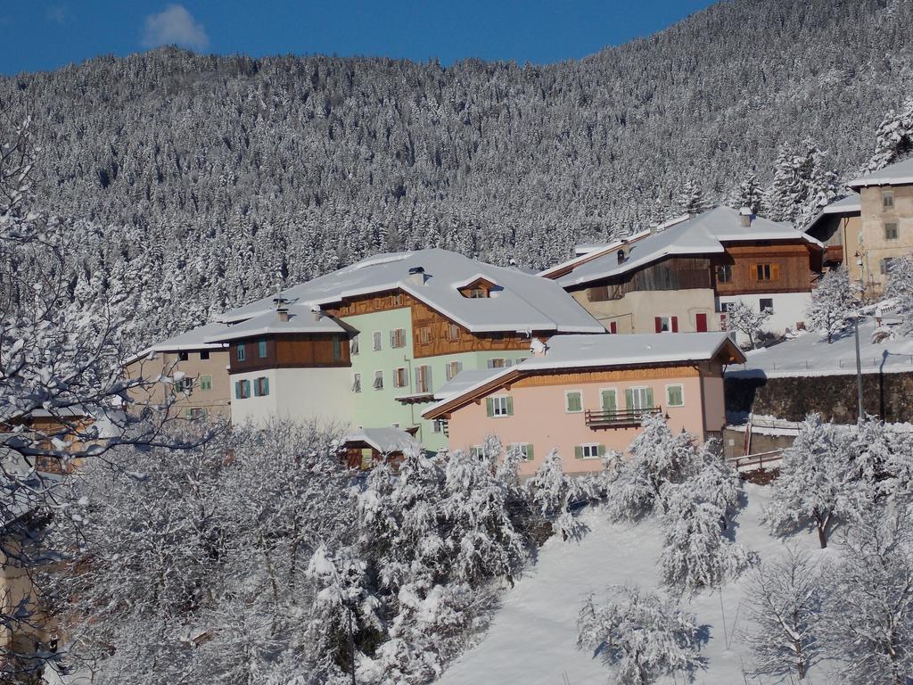 Casa Streberi Lägenhet Castelfondo Rum bild