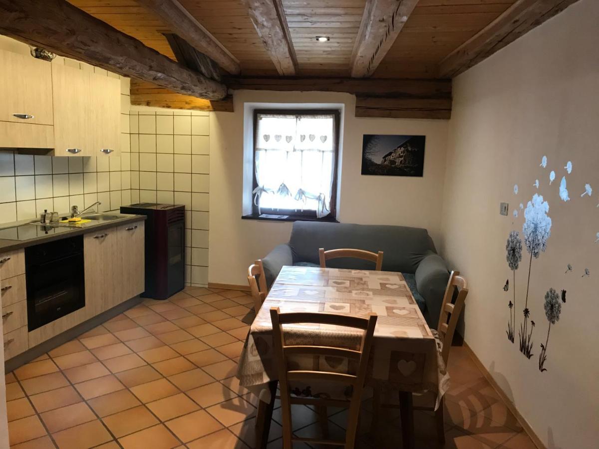 Casa Streberi Lägenhet Castelfondo Exteriör bild